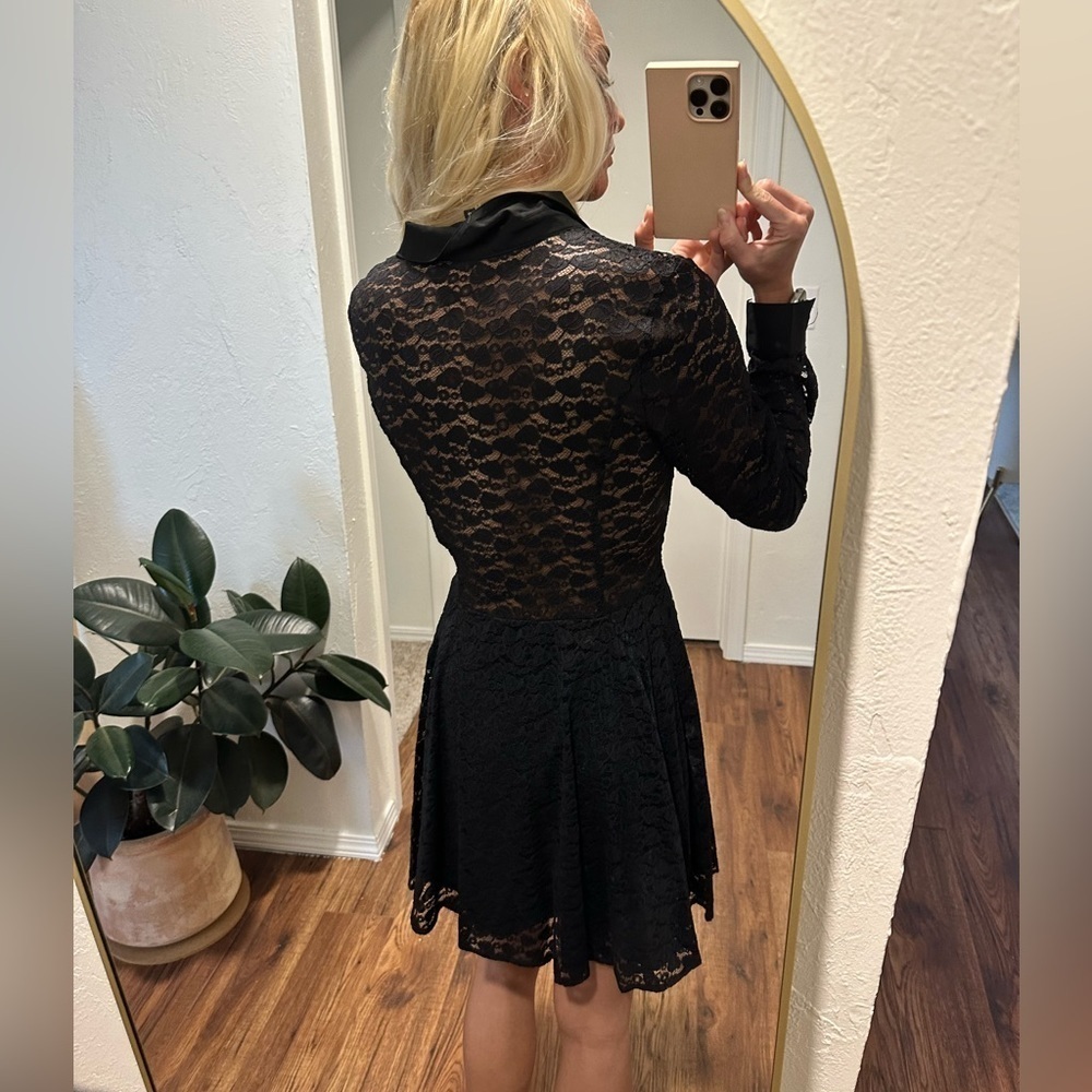 🌟SALE🌟 Black lace dress​​​​​ - Picture 3 of 8